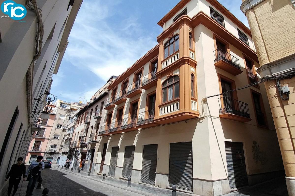 Edidicio en alquiler en el centro de Granada