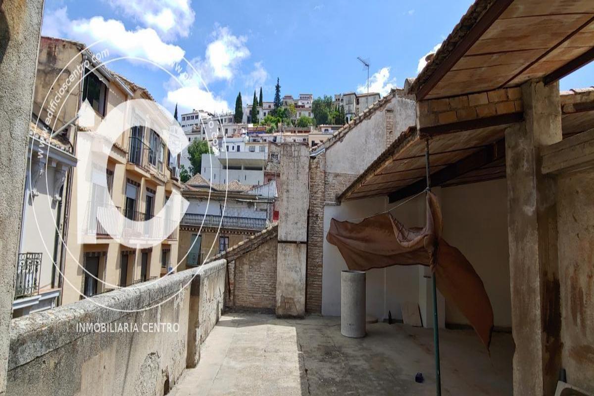 Edificio en Gran Vía de Granada