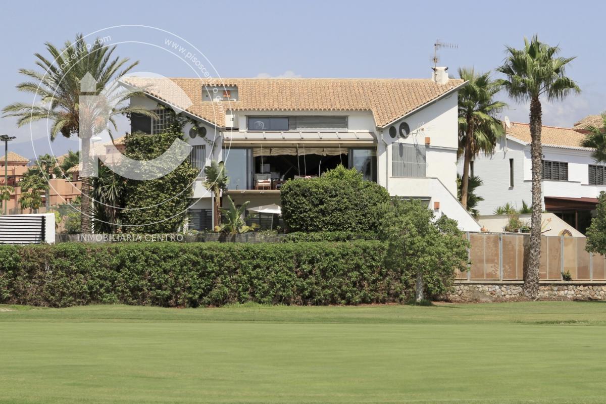 Villa de lujo en Playa Granada
