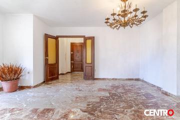 Piso en venta en las Perlas de  Granada