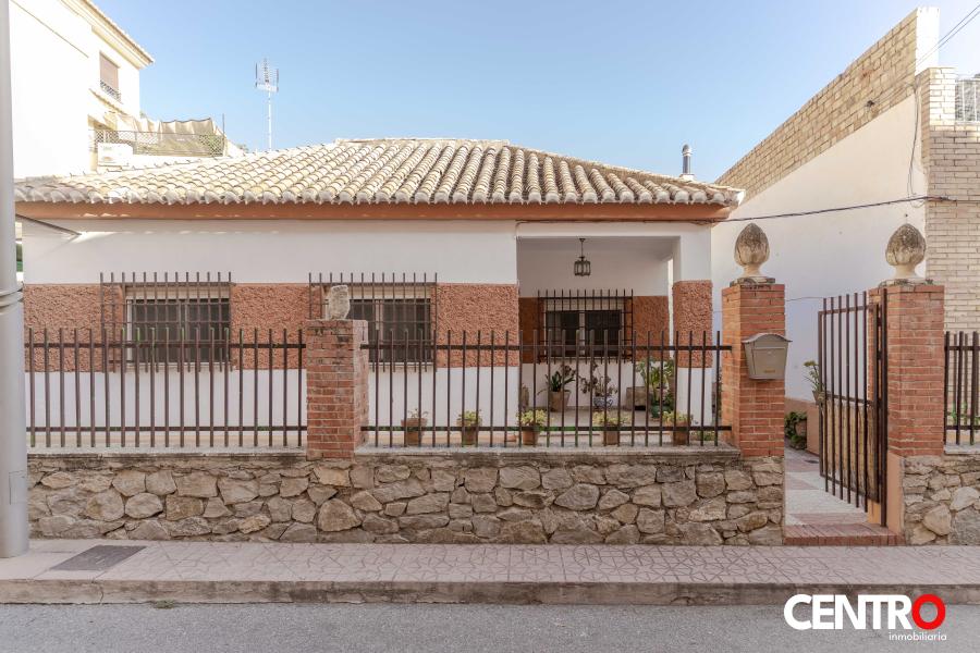 Chalet en Huetor vega