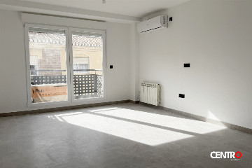 Piso con piscina y gimnasio